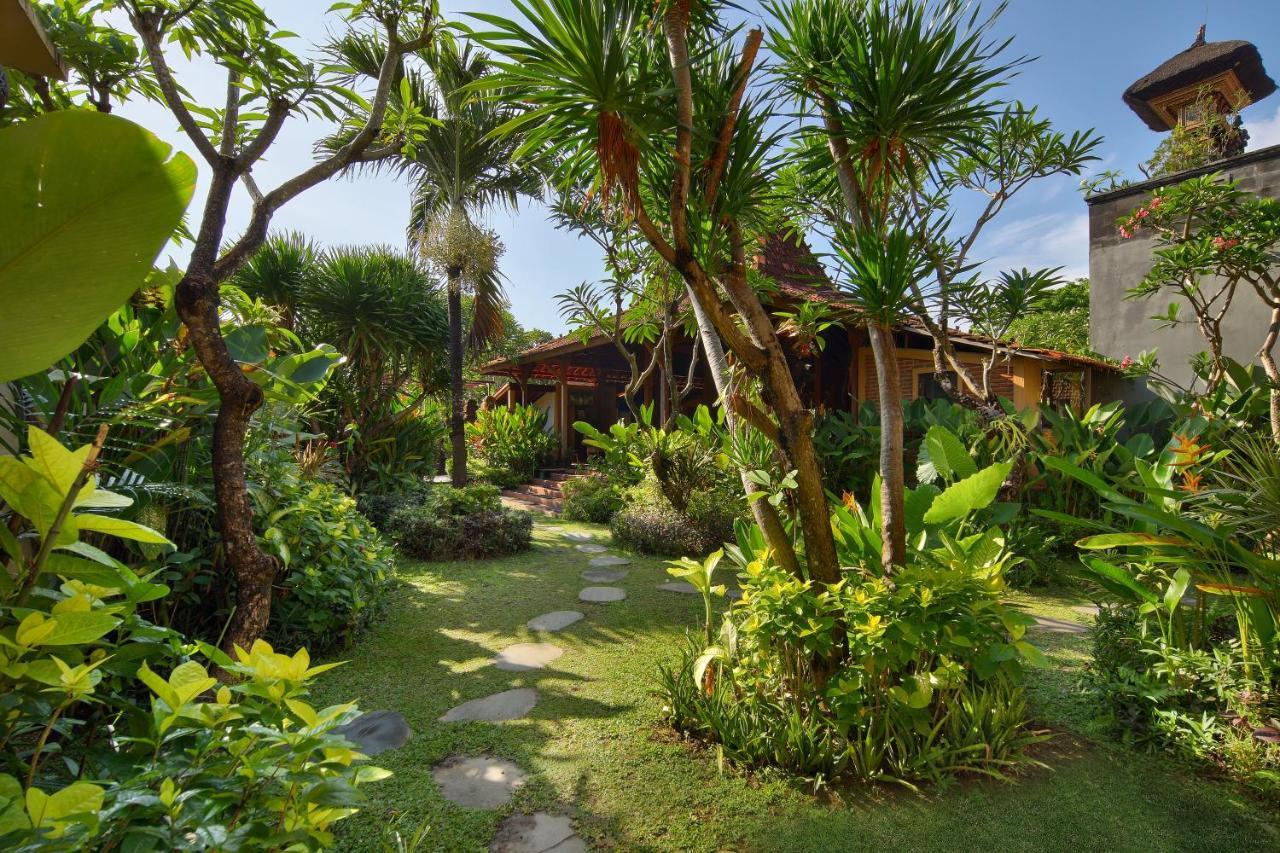 Mahe Garden Inn And Villas By Kamara Kuta Lombok Buitenkant foto
