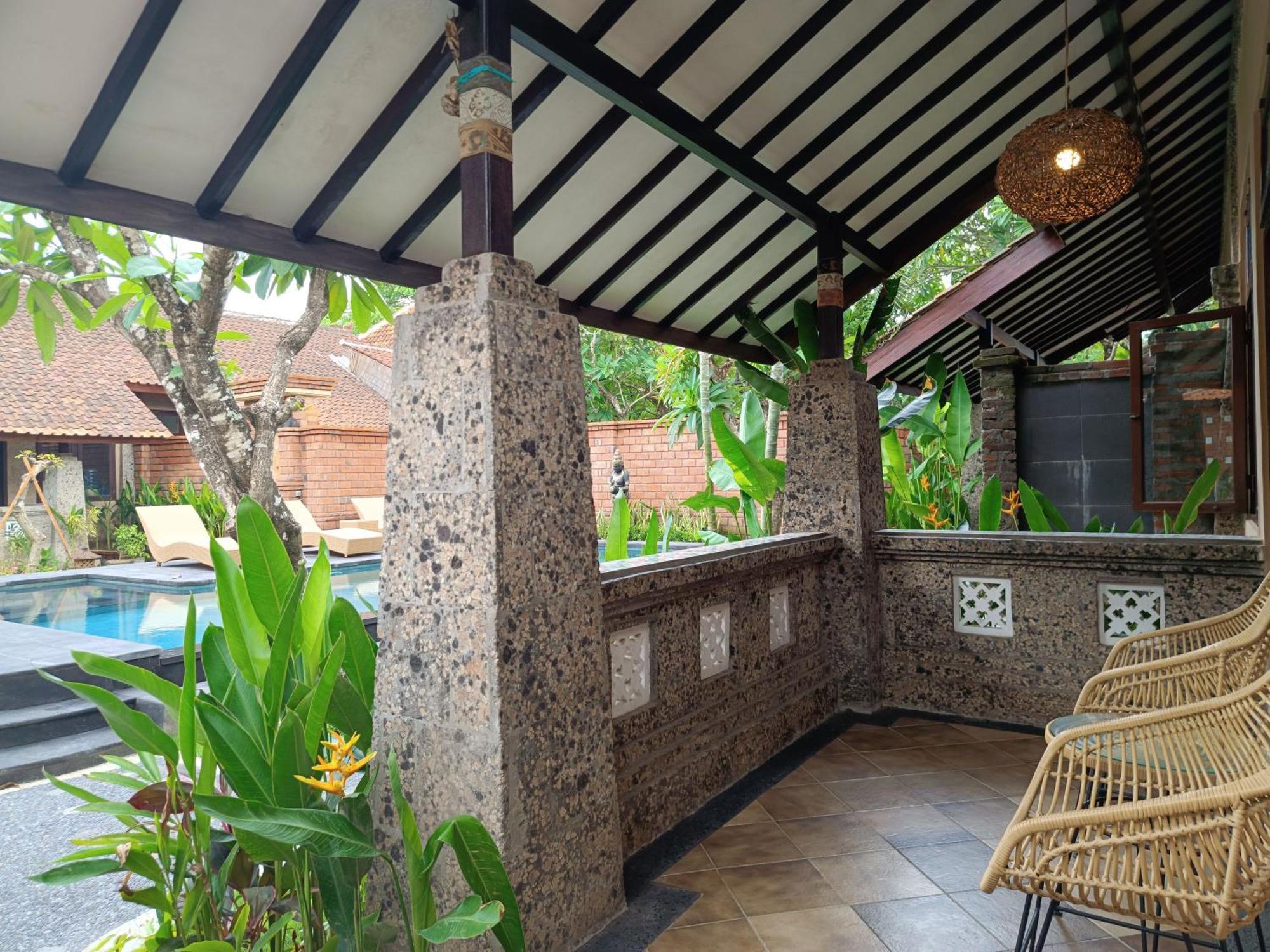 Mahe Garden Inn And Villas By Kamara Kuta Lombok Buitenkant foto